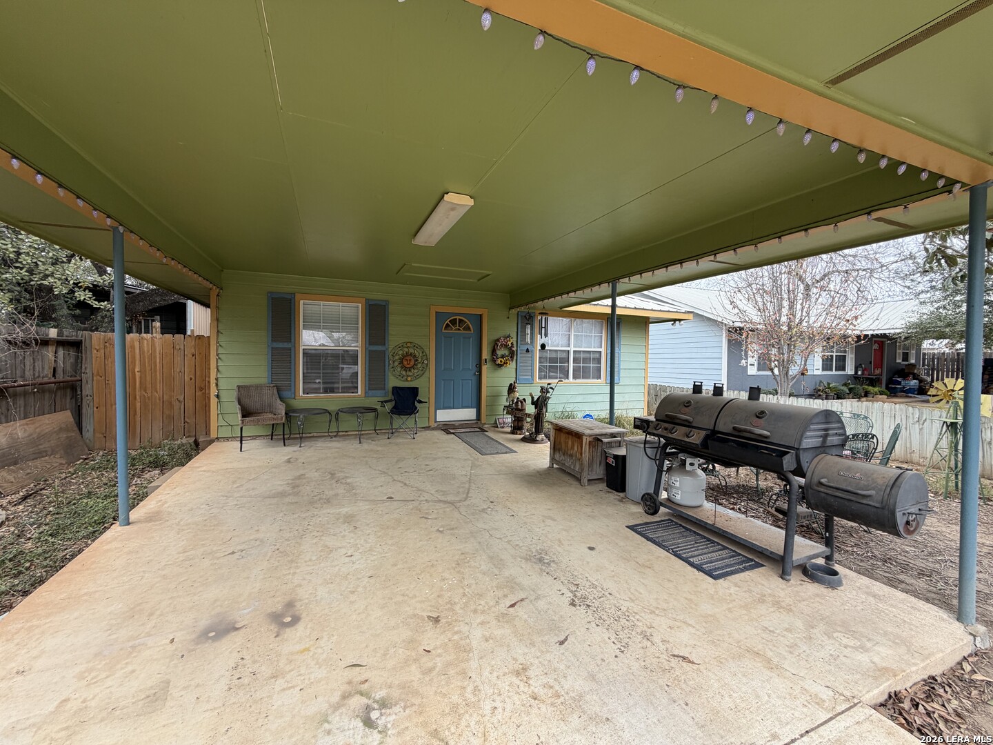 905 Peach Street Jourdanton, TX 78026 - Photo 3 of 20