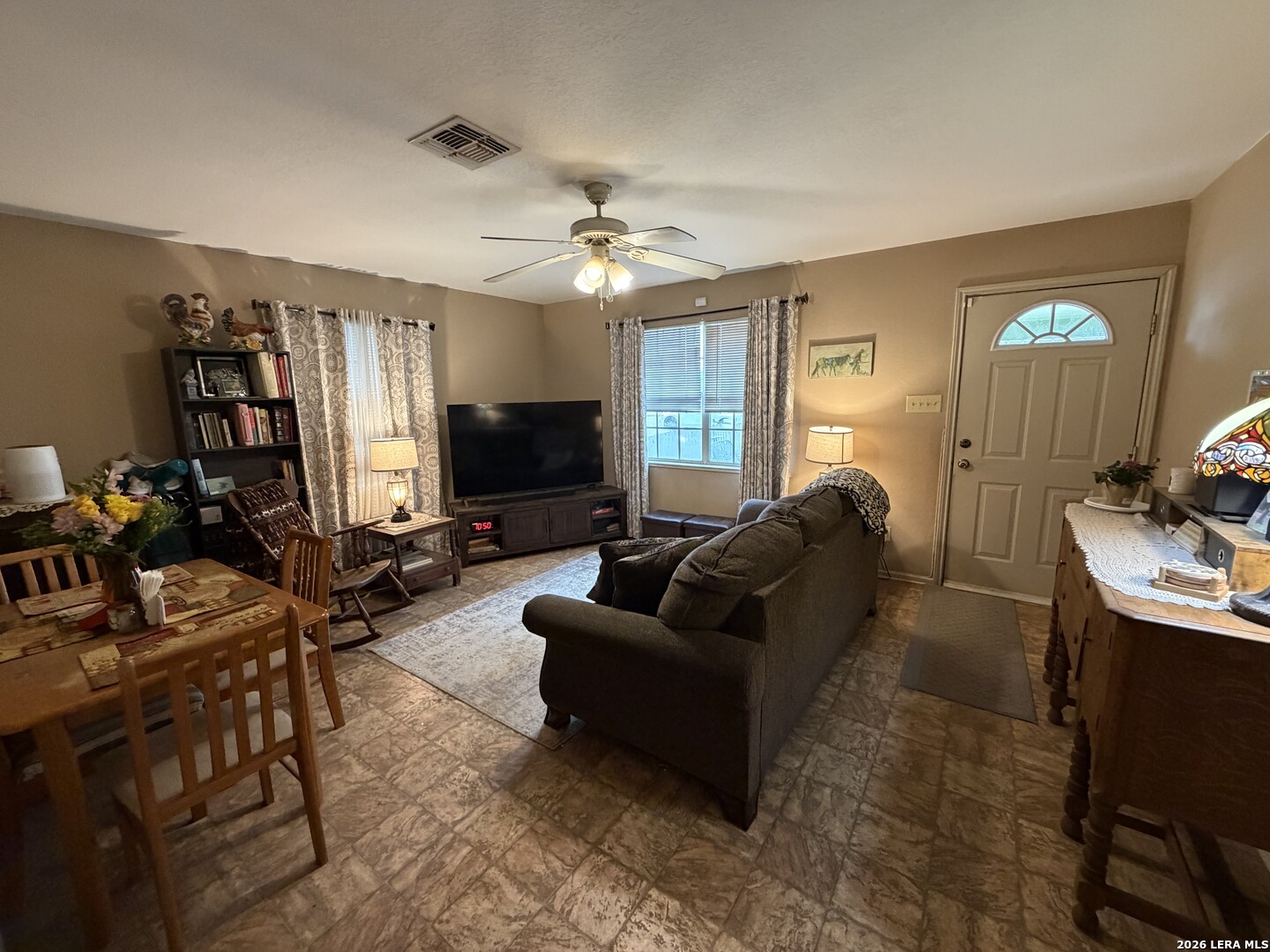 905 Peach Street Jourdanton, TX 78026 - Photo 6 of 20