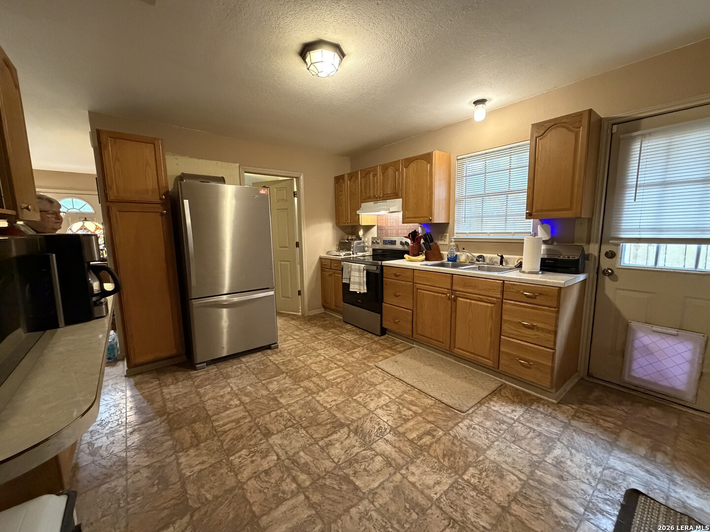 905 Peach Street Jourdanton, TX 78026 - Photo 7 of 20