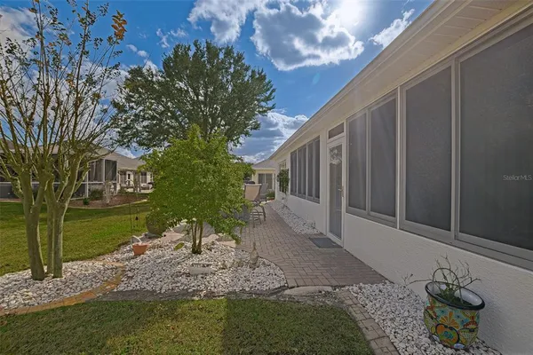 $299,900 | 13875 Southeast 94th Avenue, Summerfield, FL 34491