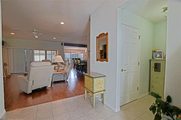$299,900 | 13875 Southeast 94th Avenue, Summerfield, FL 34491