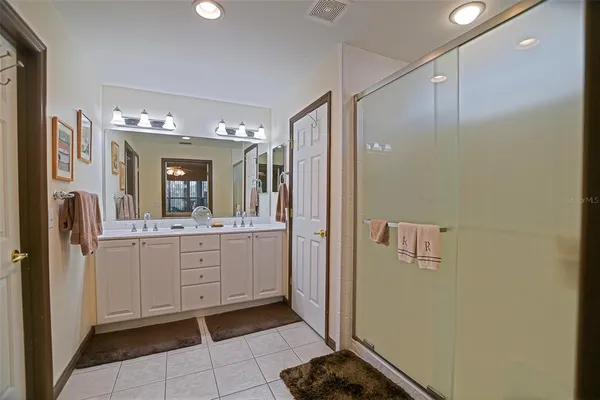 $299,900 | 13875 Southeast 94th Avenue, Summerfield, FL 34491