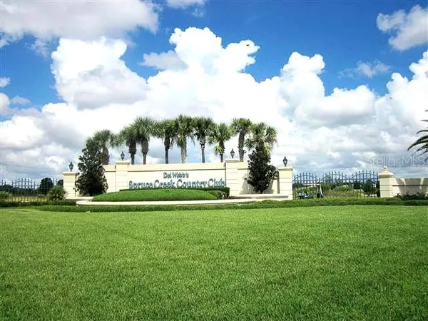 $299,900 | 13875 Southeast 94th Avenue, Summerfield, FL 34491
