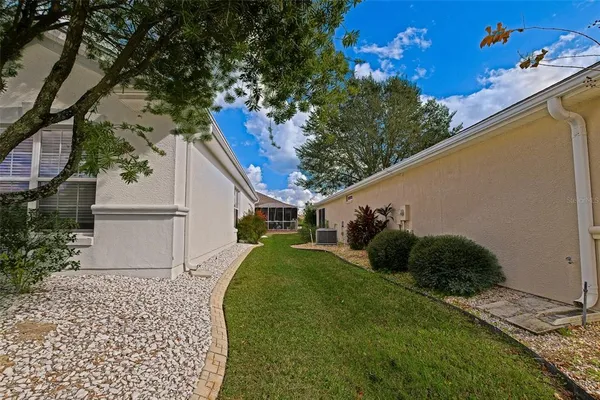 $299,900 | 13875 Southeast 94th Avenue, Summerfield, FL 34491