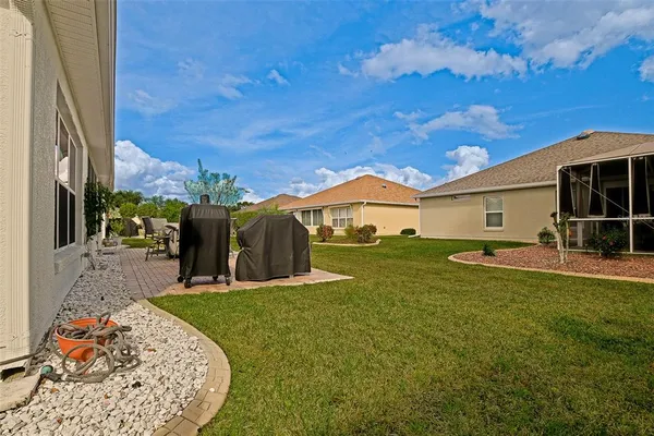 $299,900 | 13875 Southeast 94th Avenue, Summerfield, FL 34491