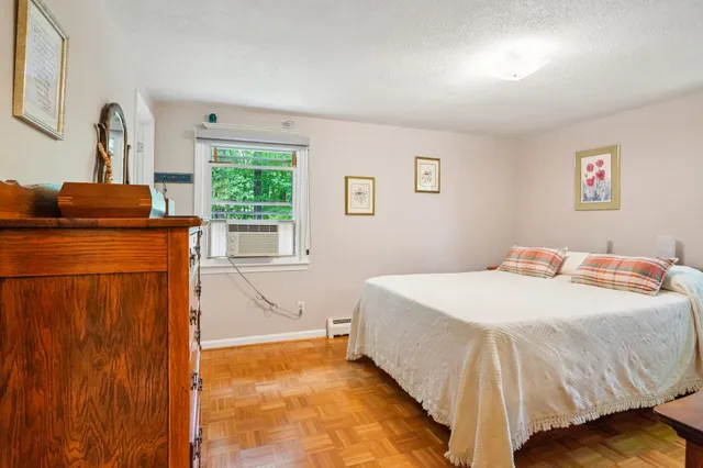 $595,000 | 29 Academy Avenue, Atkinson, NH 03811