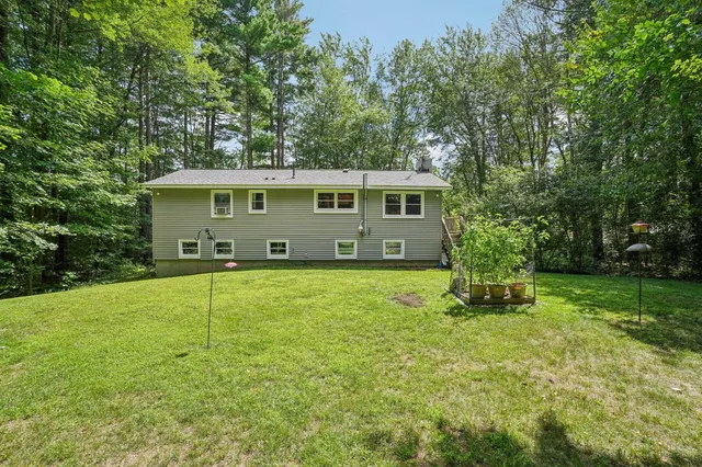 $595,000 | 29 Academy Avenue, Atkinson, NH 03811