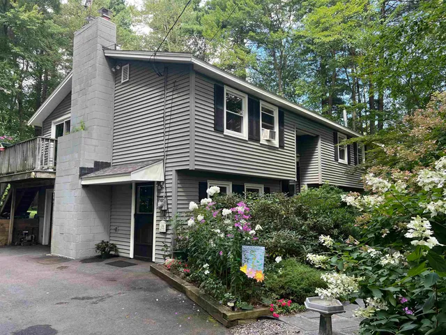 $595,000 | 29 Academy Avenue, Atkinson, NH 03811