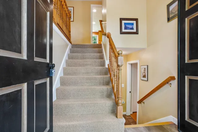 $595,000 | 29 Academy Avenue, Atkinson, NH 03811