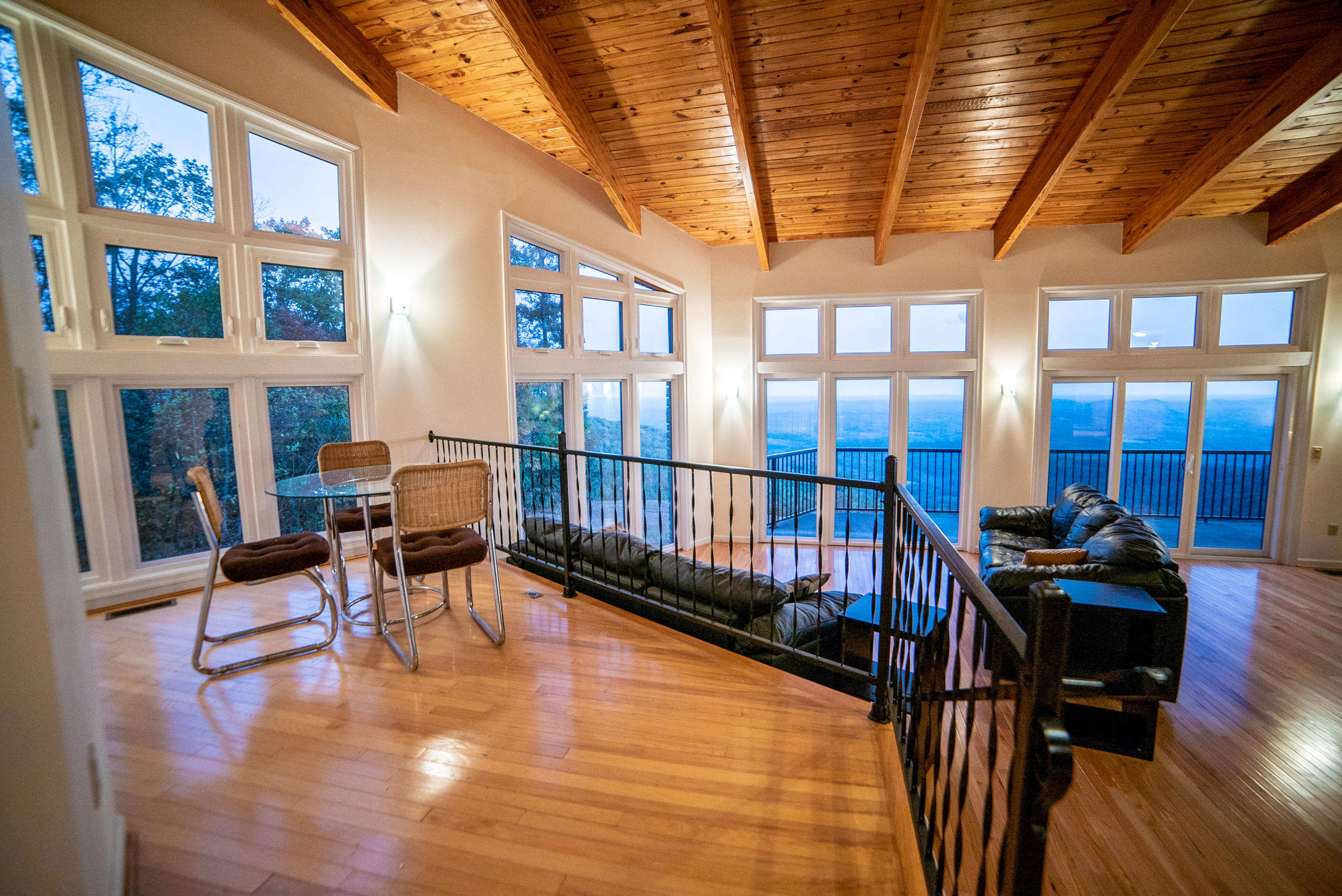 431 Russell Road Southeast Floyd, VA 24091 - Photo 22 of 32 a livingroom with furniture hardwood and windows