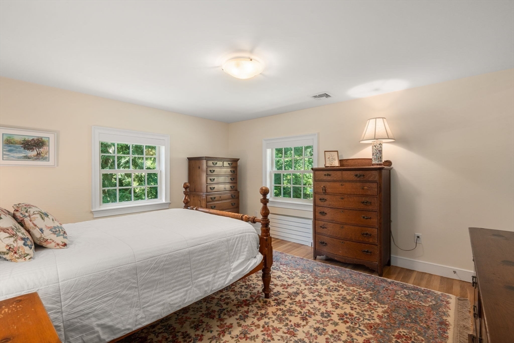 10 Auburn Road Wellesley, MA 02481 - Photo 20 of 34
