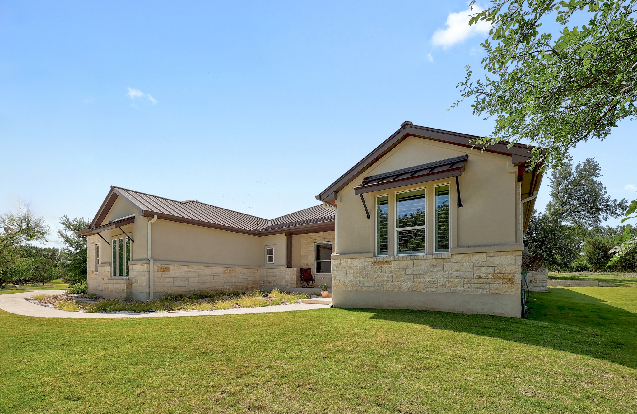 105 Arrowhead Road Georgetown, TX 78633 - Photo 6 of 40