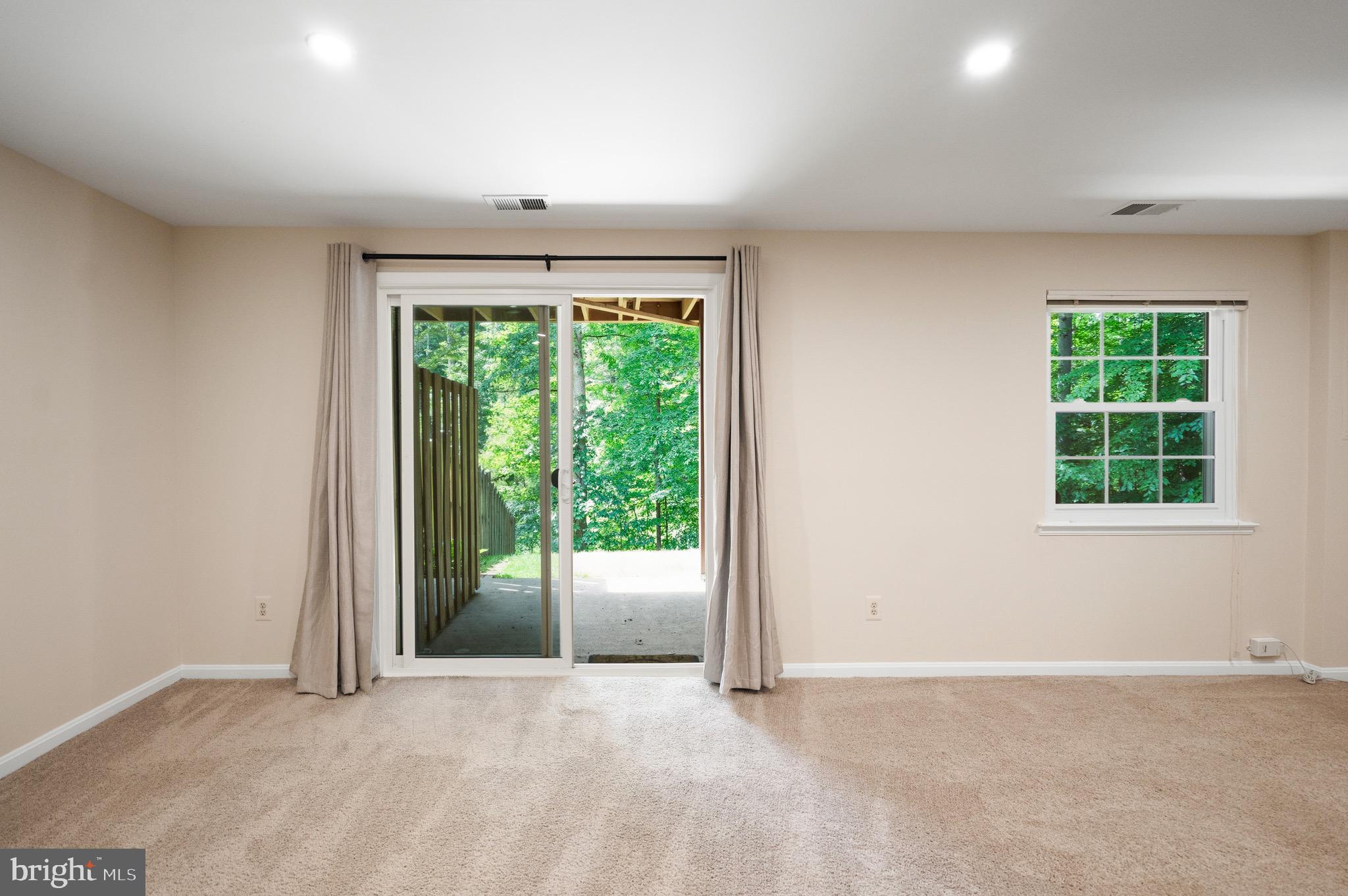 8943 Park Forest Drive Springfield, VA 22152 - Photo 69 of 74 Step directly outside