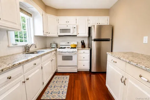 $799,000 | 8 Seneca Avenue, White Plains, NY 10603