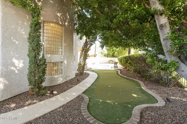 $1,075,000 | 5839 West Del Lago Circle, Glendale, AZ 85308