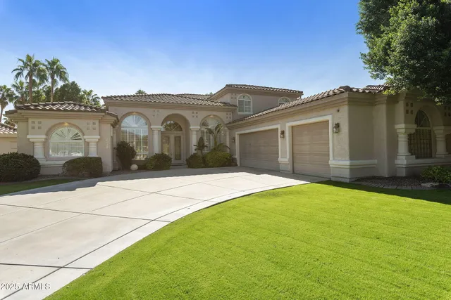 $1,075,000 | 5839 West Del Lago Circle, Glendale, AZ 85308
