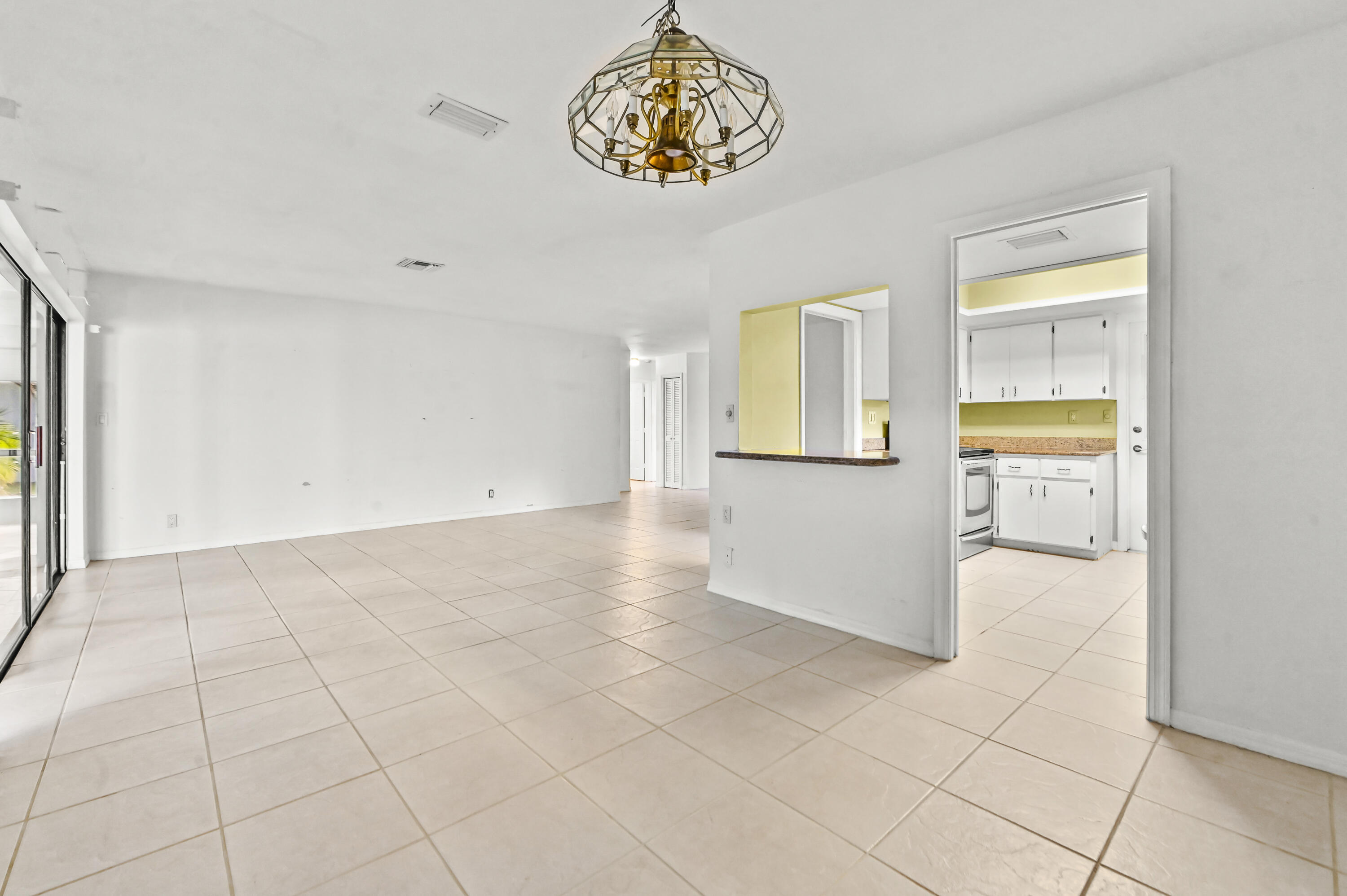 329 Knob Hill Boulevard Boca Raton, FL 33431 - Photo 14 of 35 Dining room