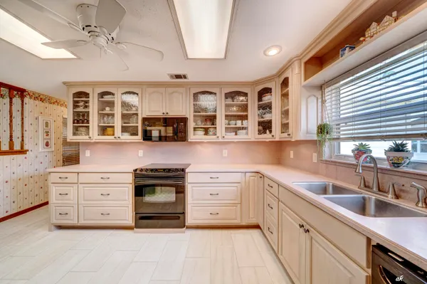 $525,000 | 2910 Kings Harbour Road, Panama City, FL 32405