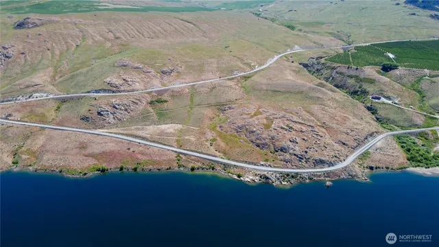 $779,000 | 8 Highland Orchard Road, Bridgeport, WA 98813