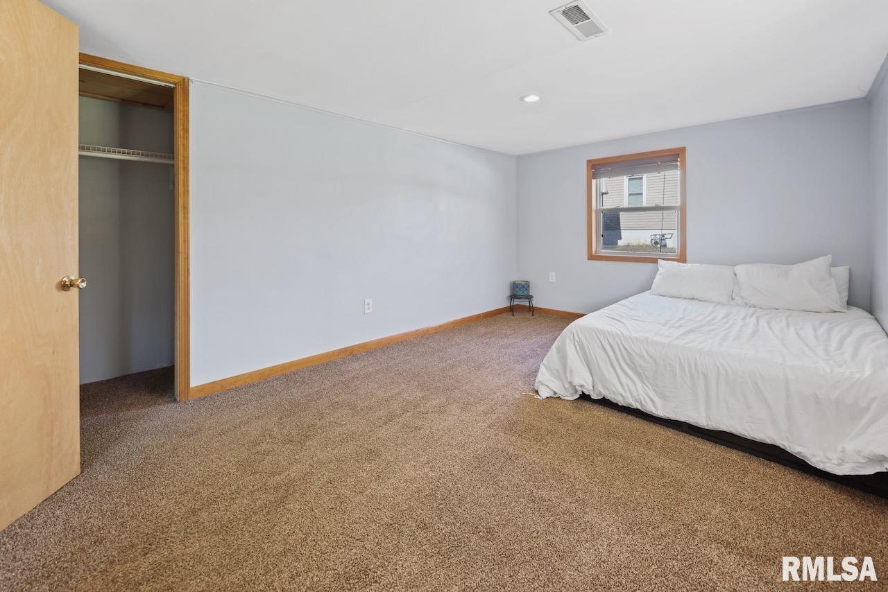 5807 North Koerner Road Peoria, IL 61615 - Photo 14 of 19 Gallery Image 14