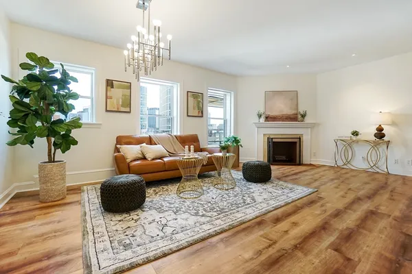 $1,295,916 | 416 Commonwealth Avenue, Unit 611, Boston, MA 02215