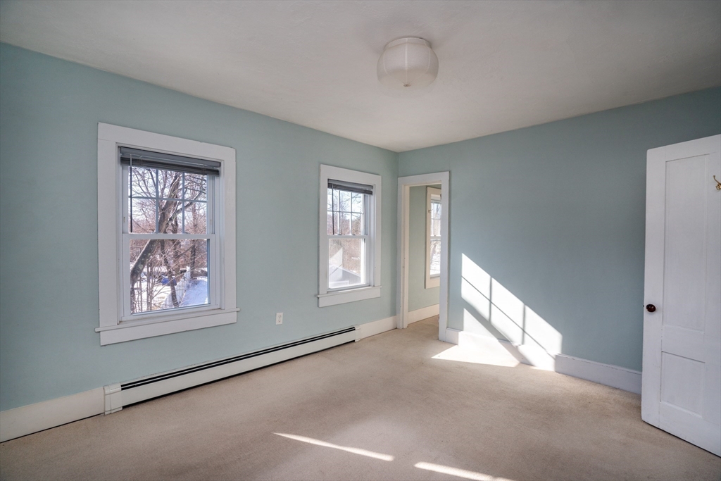 224 Elm Street Amesbury, MA 01913 - Photo 18 of 34