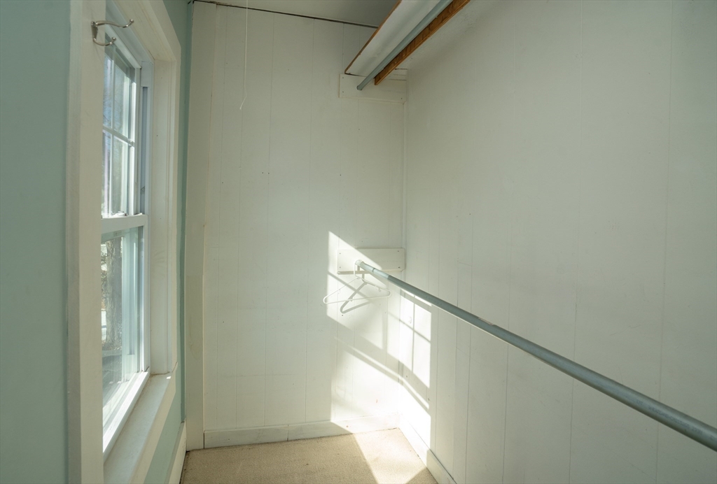 224 Elm Street Amesbury, MA 01913 - Photo 19 of 34