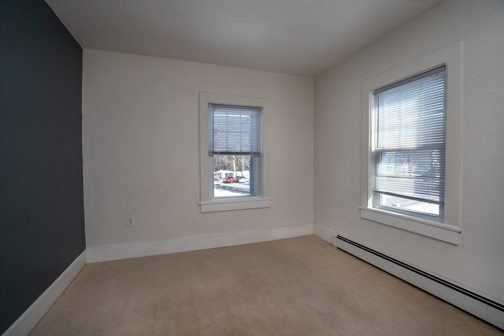 224 Elm Street Amesbury, MA 01913 - Photo 22 of 34