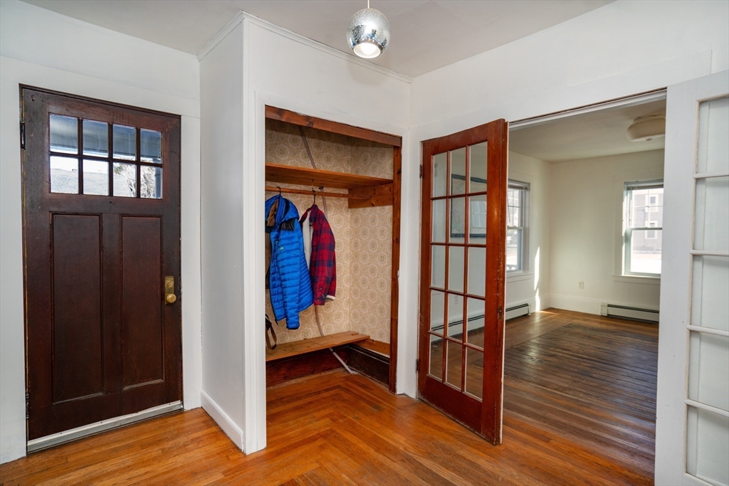 224 Elm Street Amesbury, MA 01913 - Photo 6 of 34