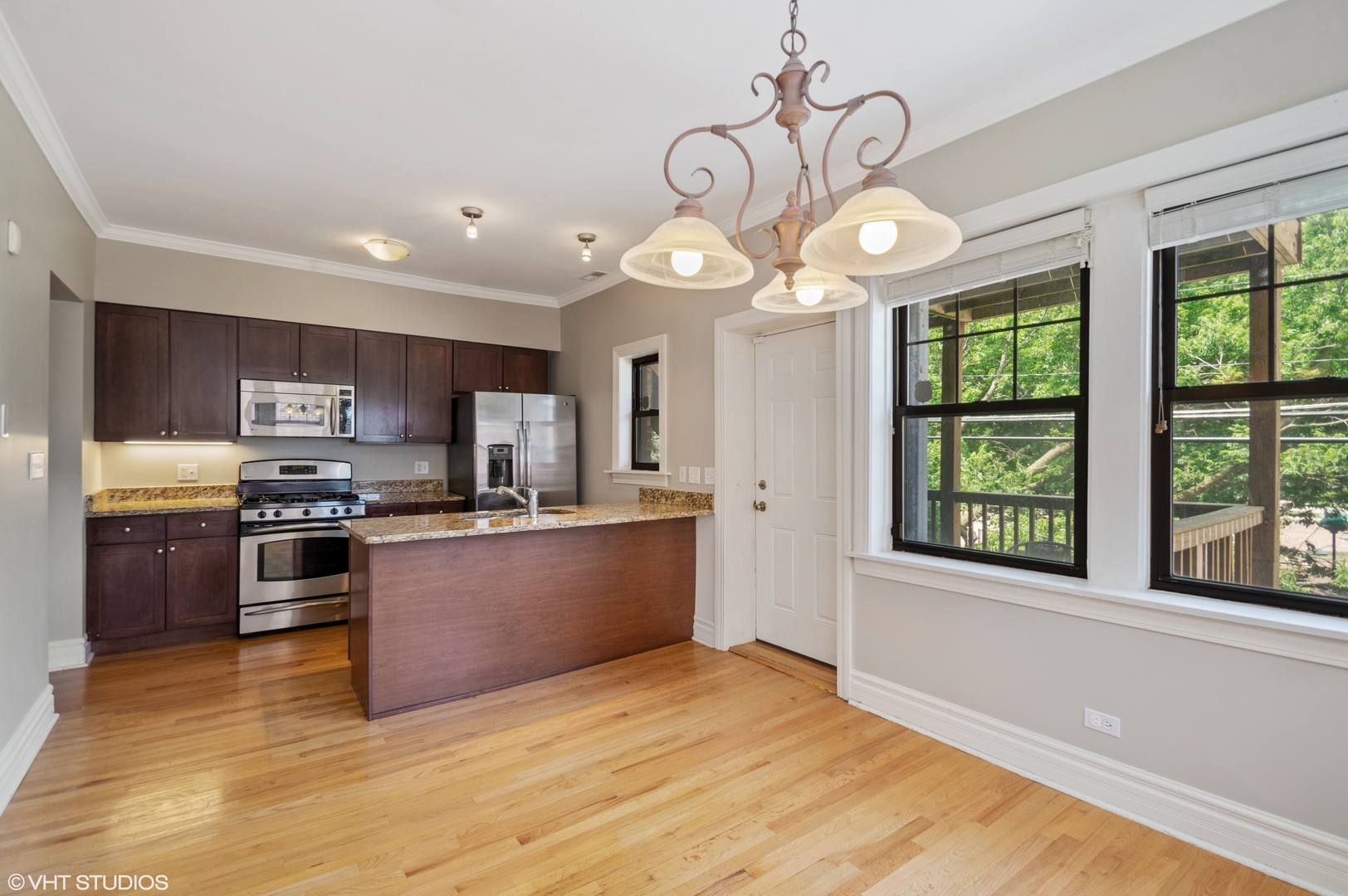 710 West Bittersweet Place, Unit 2 Chicago, IL 60613 - Photo 15 of 16