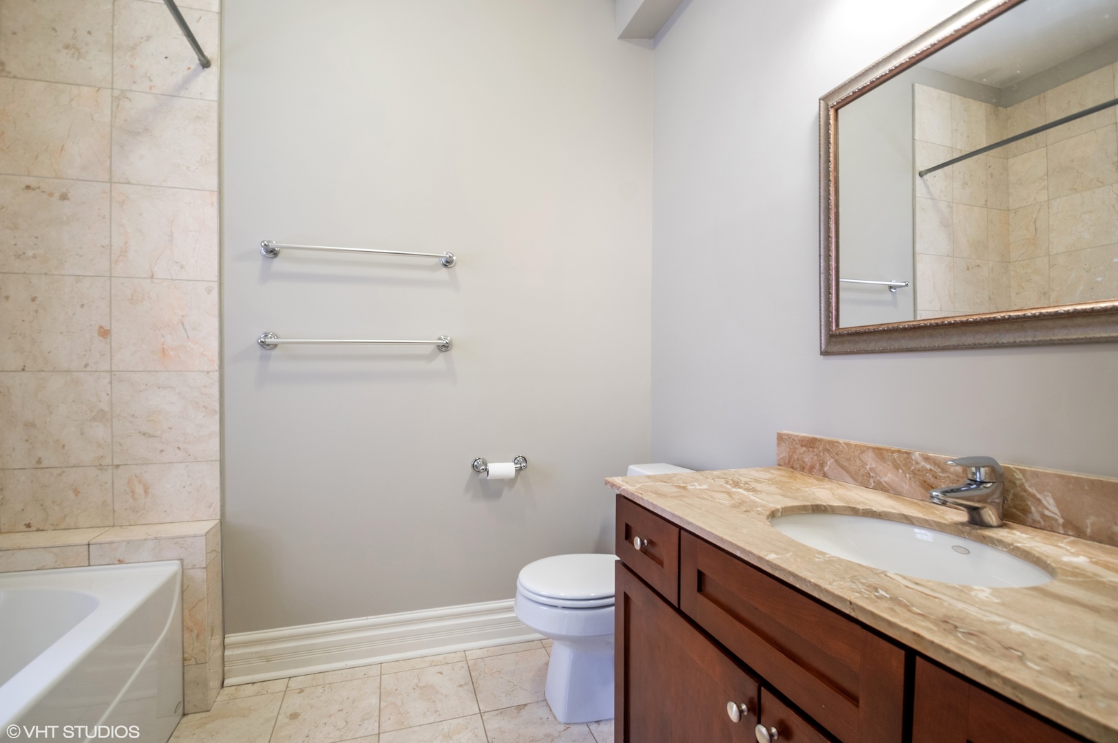 710 West Bittersweet Place, Unit 2 Chicago, IL 60613 - Photo 8 of 16