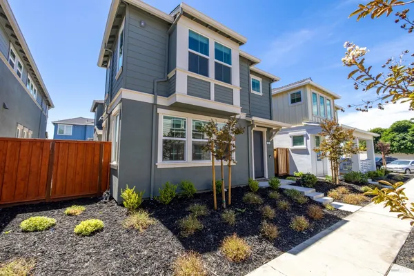 $599,000 | 128 Clownfish Street, Suisun City, CA 94585