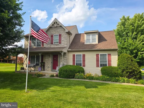 $359,900 | 165 Pebble Beach Drive, Mount Wolf, PA 17347