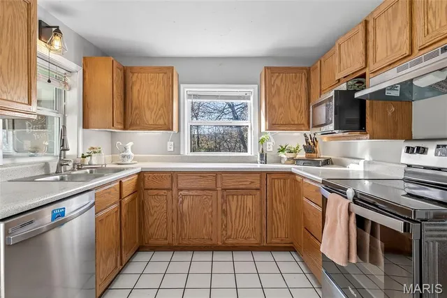 $449,900 | 8147 Murphy Lane, Pevely, MO 63070