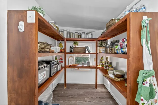 $449,900 | 8147 Murphy Lane, Pevely, MO 63070