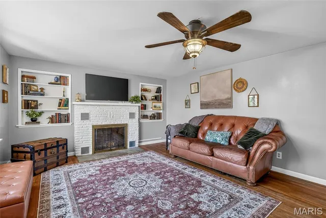 $449,900 | 8147 Murphy Lane, Pevely, MO 63070