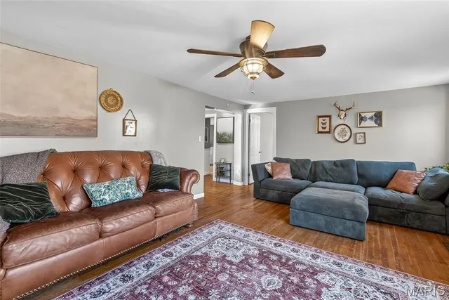 $449,900 | 8147 Murphy Lane, Pevely, MO 63070