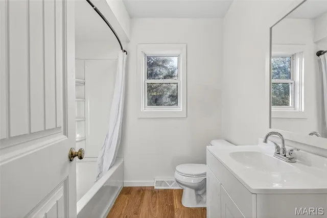 $449,900 | 8147 Murphy Lane, Pevely, MO 63070