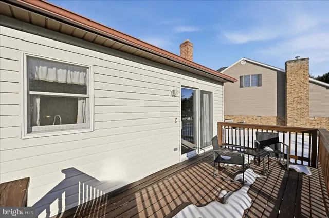 $334,999 | 202 Masters Drive, Cross Junction, VA 22625