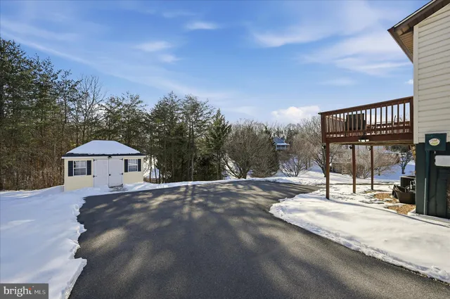 $334,999 | 202 Masters Drive, Cross Junction, VA 22625