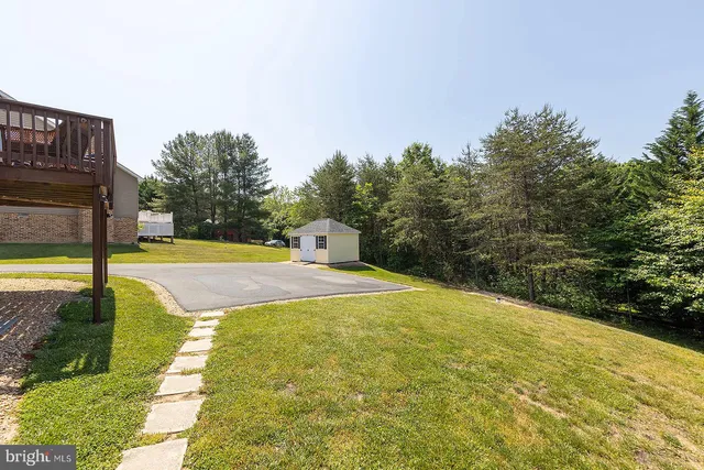 $349,900 | 202 Masters Drive, Cross Junction, VA 22625