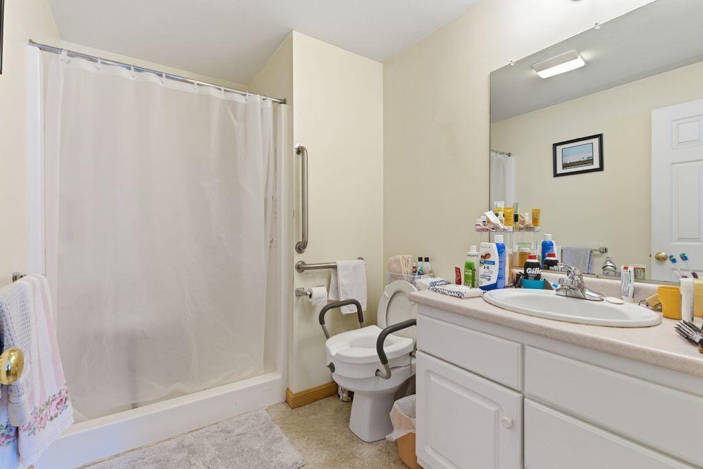 18 Parkside Drive Biddeford, ME 04005 - Photo 13 of 32 21_DSC01785