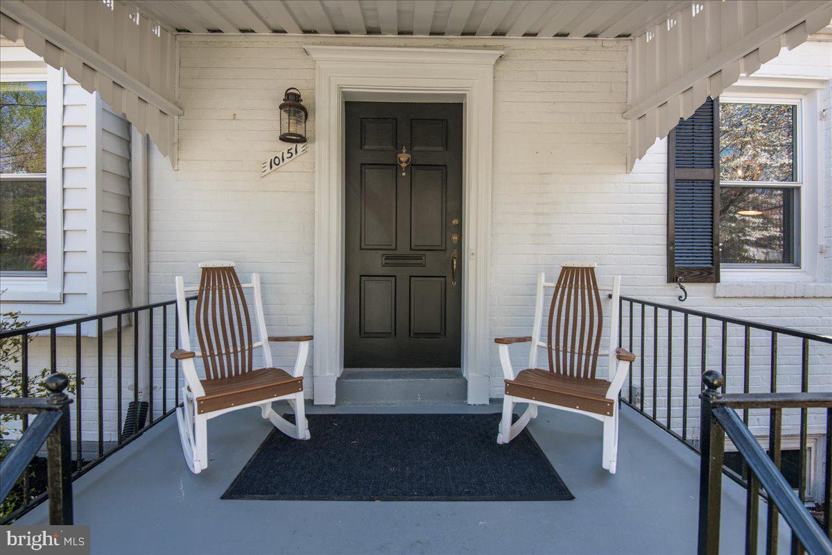 10151 Sutherland Road Silver Spring, MD 20901 - Photo 3 of 46