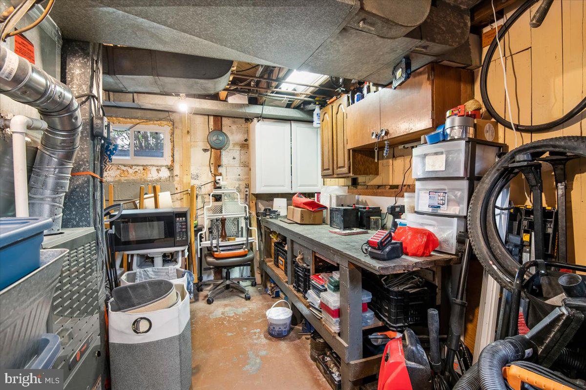 10151 Sutherland Road Silver Spring, MD 20901 - Photo 33 of 46