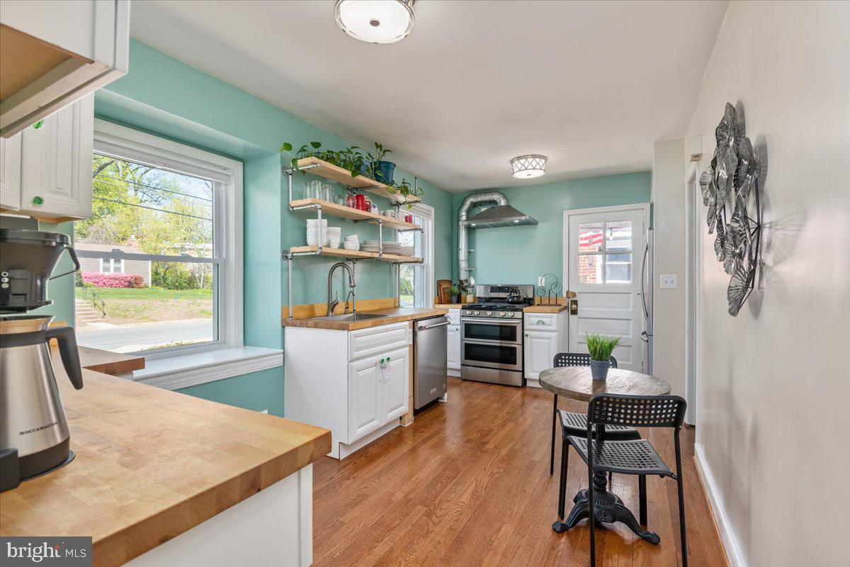 10151 Sutherland Road Silver Spring, MD 20901 - Photo 6 of 46