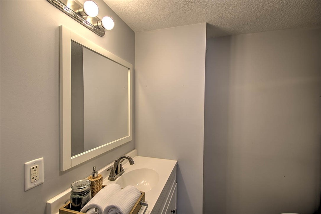 4624 East Beacon Drive Decatur, IL 62521 - Photo 16 of 27