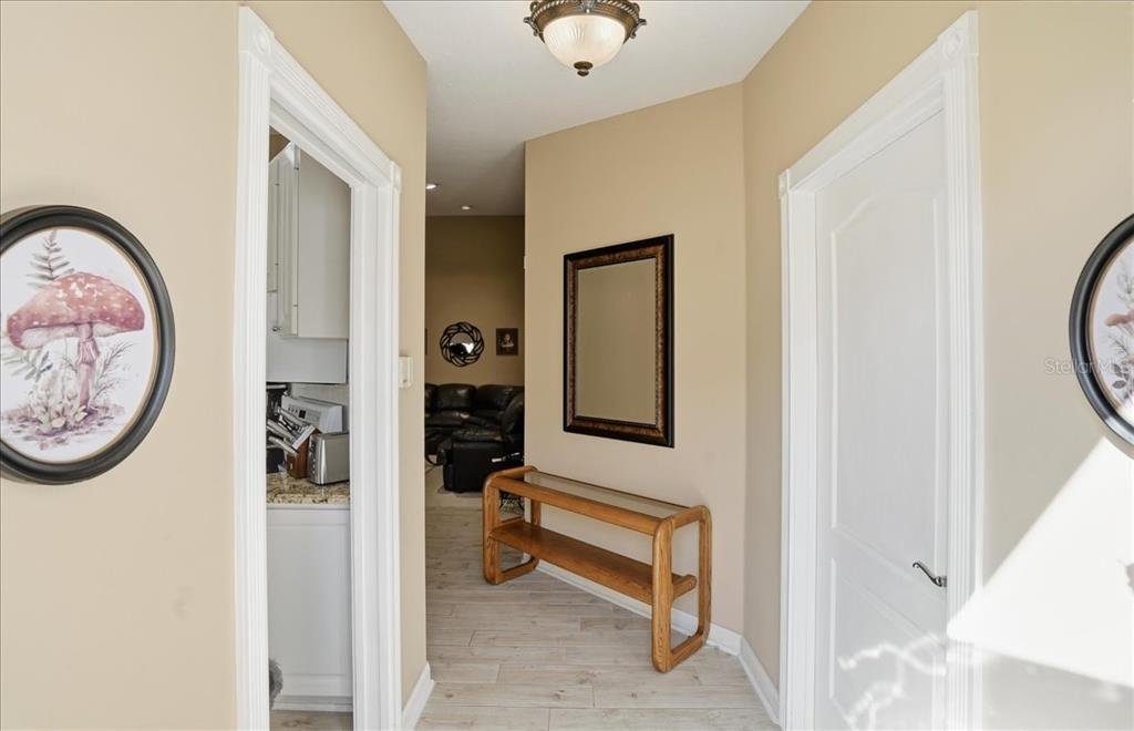 5546 Modena Place Sarasota, FL 34238 - Photo 20 of 67