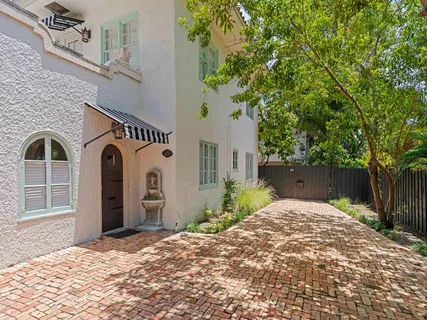$3,100,000 | 333 Marlborough Road, West Palm Beach, FL 33405
