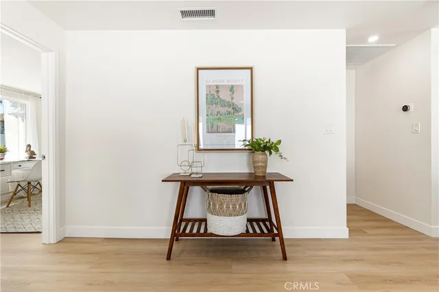 $899,000 | 10621 Helendale Avenue, Tujunga, CA 91042