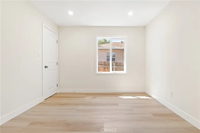 $899,000 | 10621 Helendale Avenue, Tujunga, CA 91042